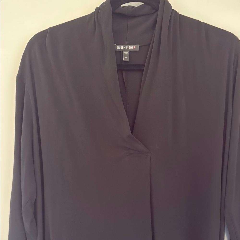Eileen Fisher Black Silk Pullover Blouse - Picture 8 of 8